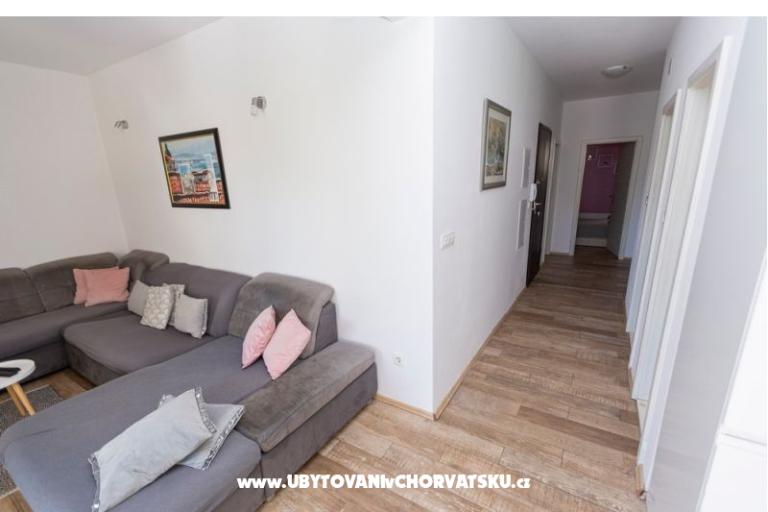 Apartma lux with garden – foto 23