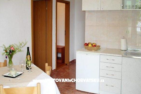 Apartmaji Bougainvillea – foto 6