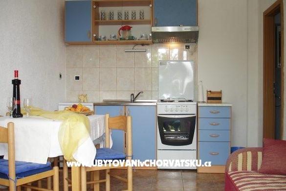 Apartmaji Bougainvillea – foto 7