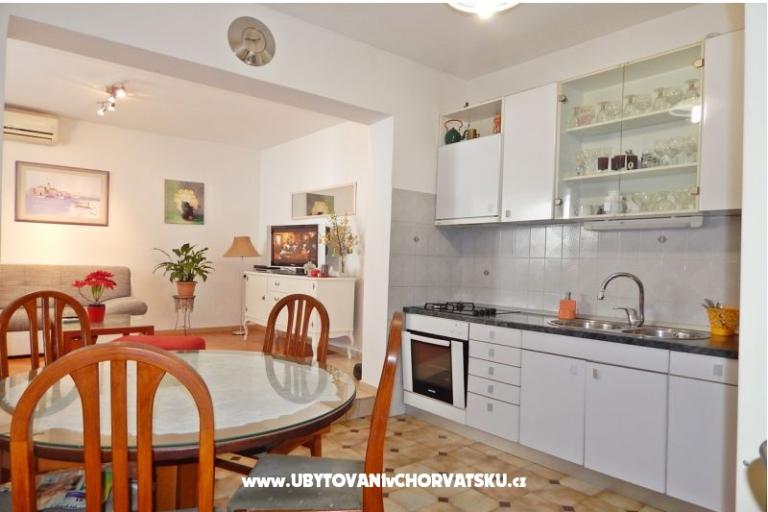 Apartma Gloria Podstrana – foto 16