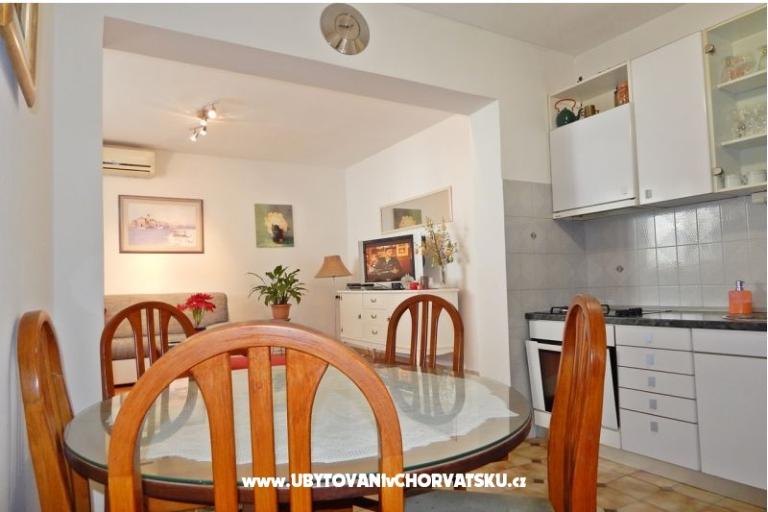 Apartma Gloria Podstrana – foto 17
