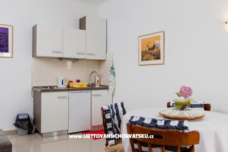 Apartmaji Knezovic – foto 3