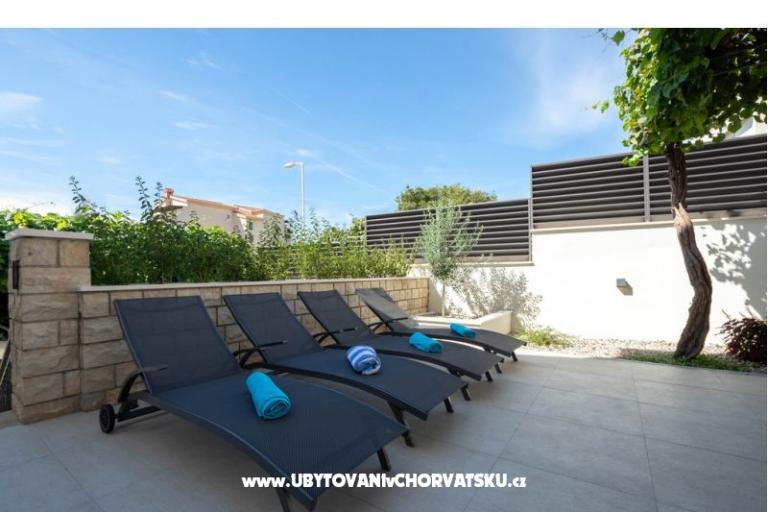 Villa Marante z bazenom – foto 23