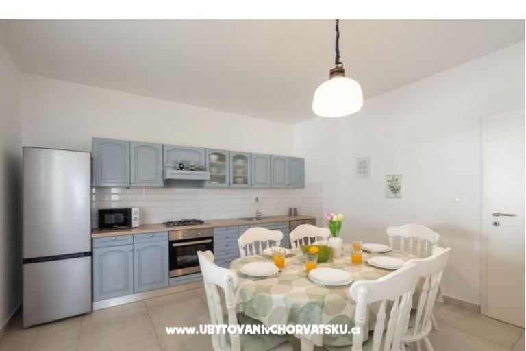 Villa Marante z bazenom – foto 8