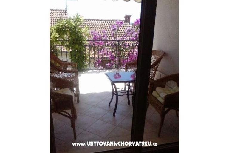 Apartma Gusic – foto 9