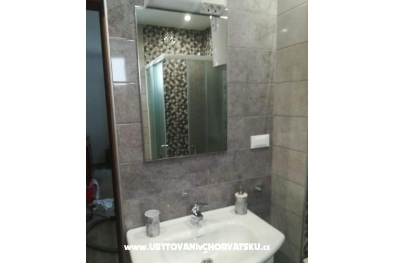 Apartmaji Lucija – foto 9