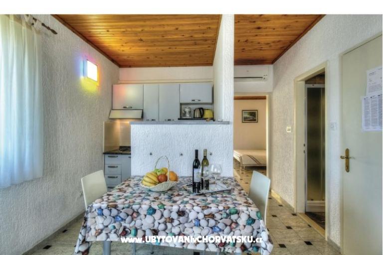 Apartmaji Suzi – foto 16