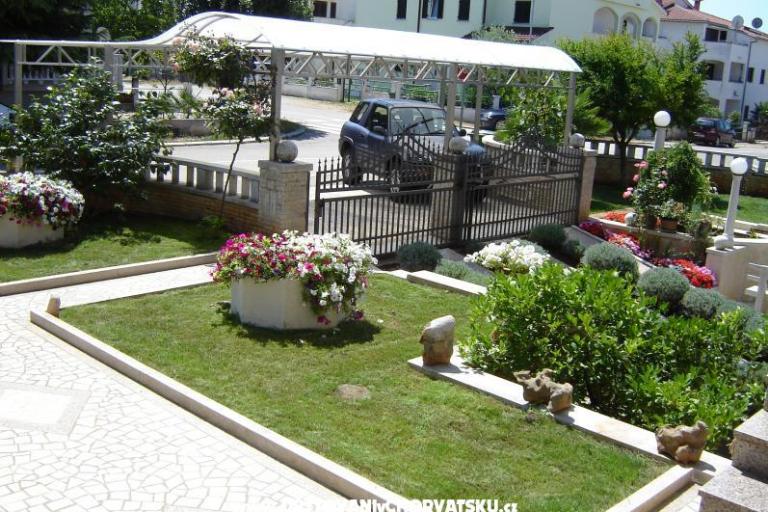 Apartmaji Tina – foto 8