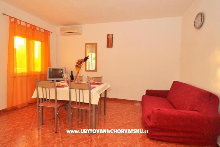 Apartmaji Zugan – foto 7