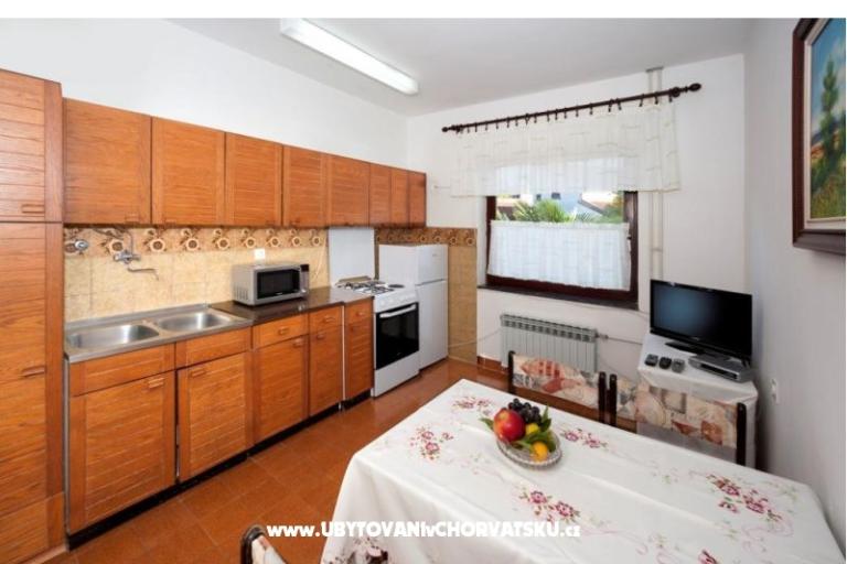 Apartmaji Mihaela – foto 13