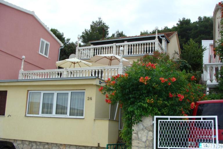 Apartmaji 7 m od mora – foto 2