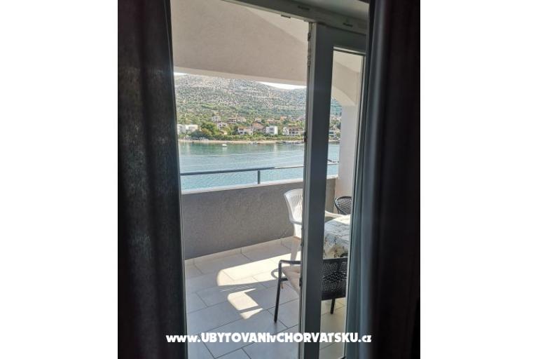 Apartmaji 10 metara od mora – foto 21