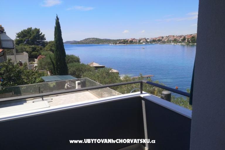 Apartmaji 10 metara od mora – foto 23