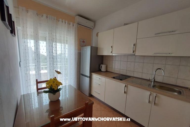 Apartmaji TONĆI I IRIS*** – foto 20