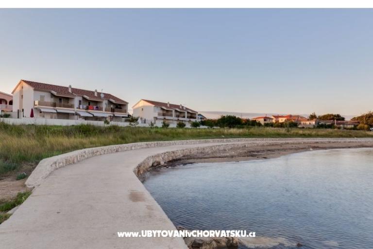 Crowonder Sun Garden – foto 17