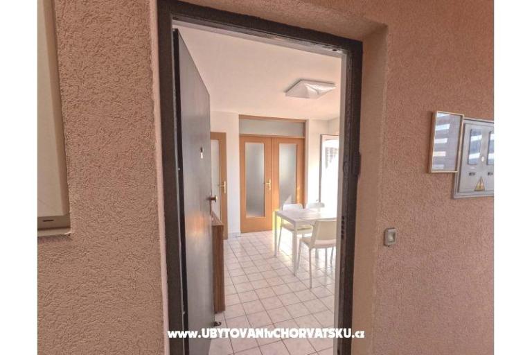 Apartma uz more i plažu – foto 6