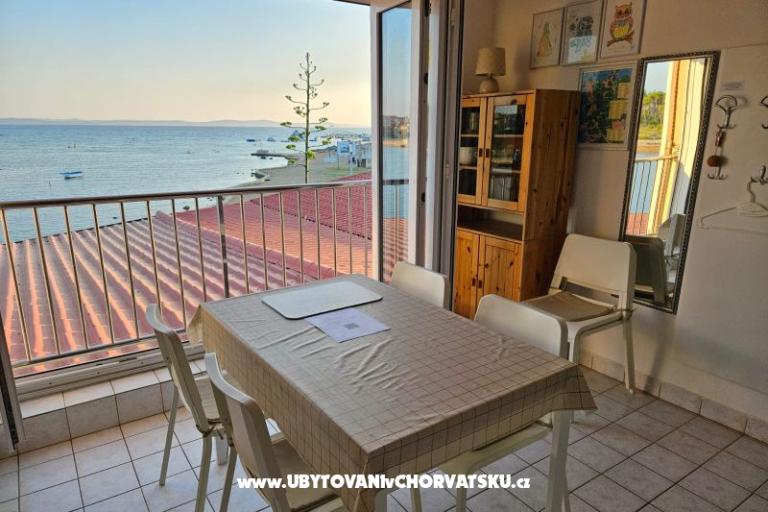 Apartma uz more i plažu – foto 8