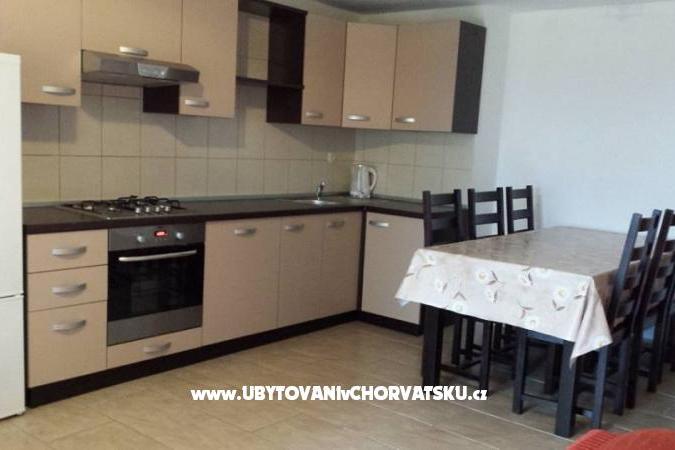 Apartmaji Angelo z bazenom – foto 10