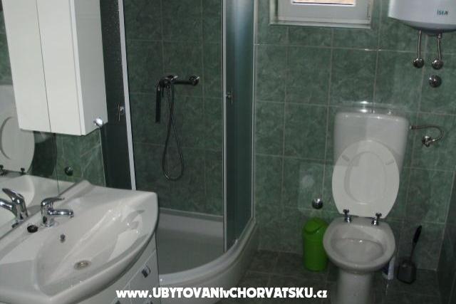 Apartmaji Angelo z bazenom – foto 5