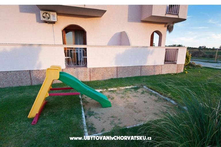 Apartmaji Armitage – foto 4