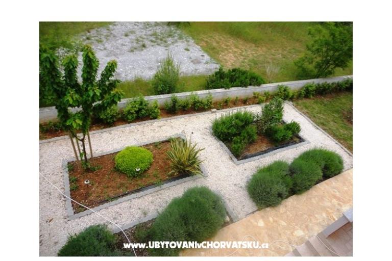 Apartmaji Dora – foto 15