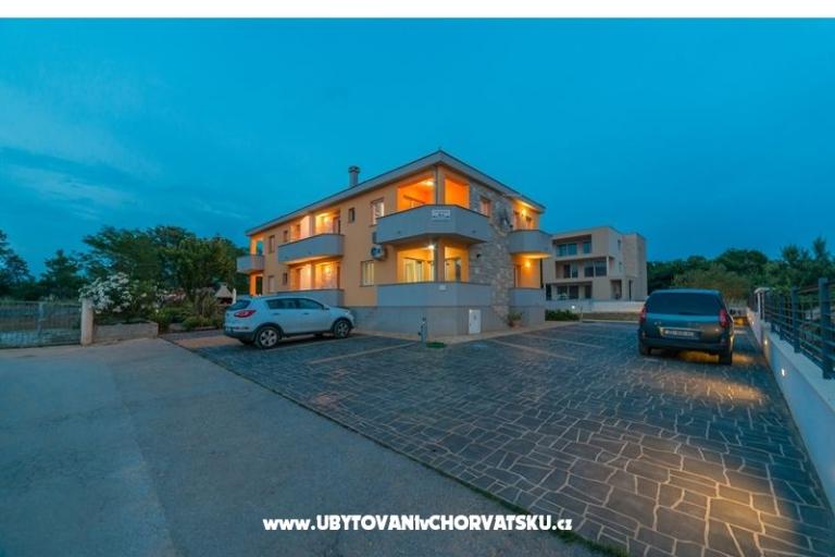 Apartmaji Dora – foto 17