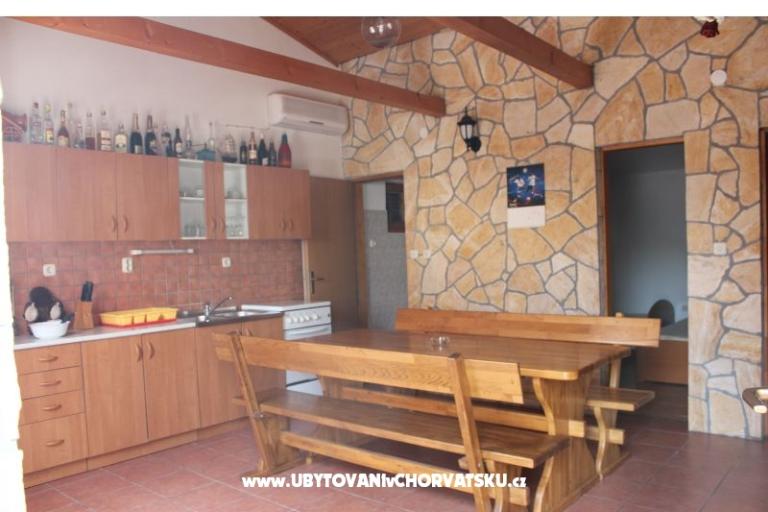 Apartmaji Ive – foto 11