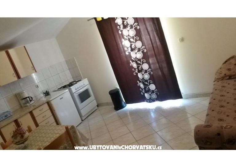 Apartmaji Ive – foto 16