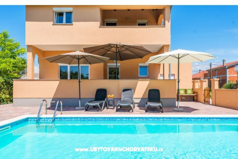 Apartmaji  Nelly – foto 11