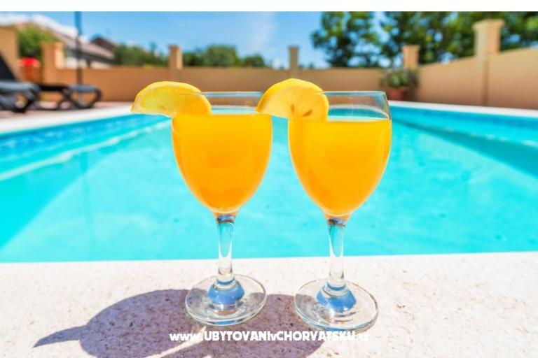 Apartmaji  Nelly – foto 9