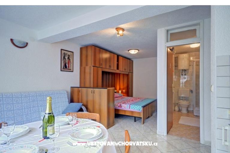 Apartmaji Alexandra – foto 15