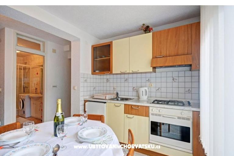 Apartmaji Alexandra – foto 16