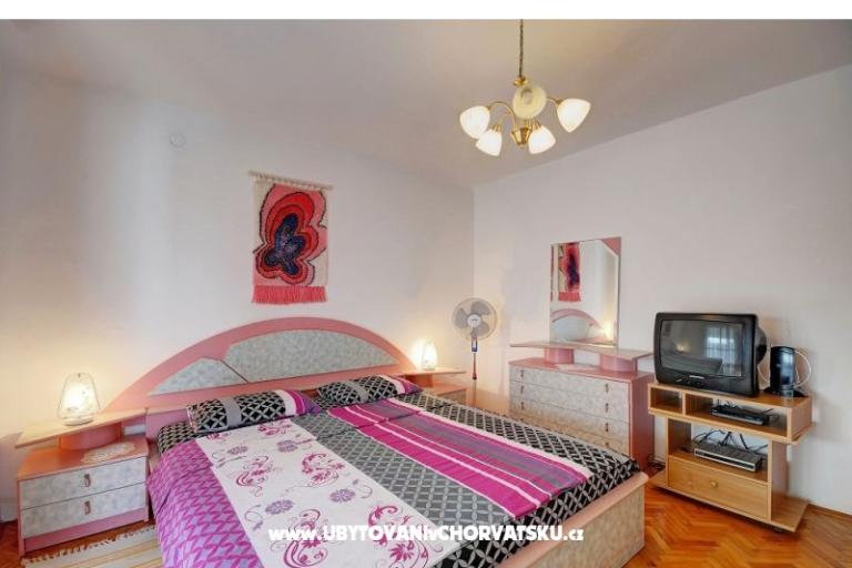 Apartmaji Alexandra – foto 7
