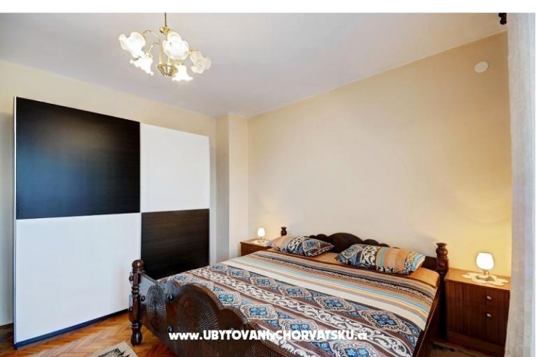 Apartmaji Alexandra – foto 9