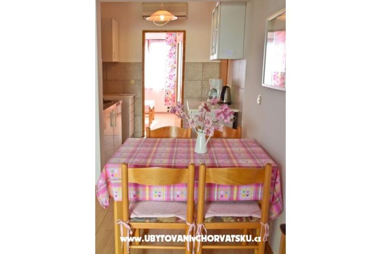 Apartmaji Villa Vanda – foto 10