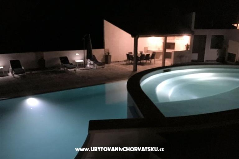 Apartmaji z bazenom Štinjan – foto 14