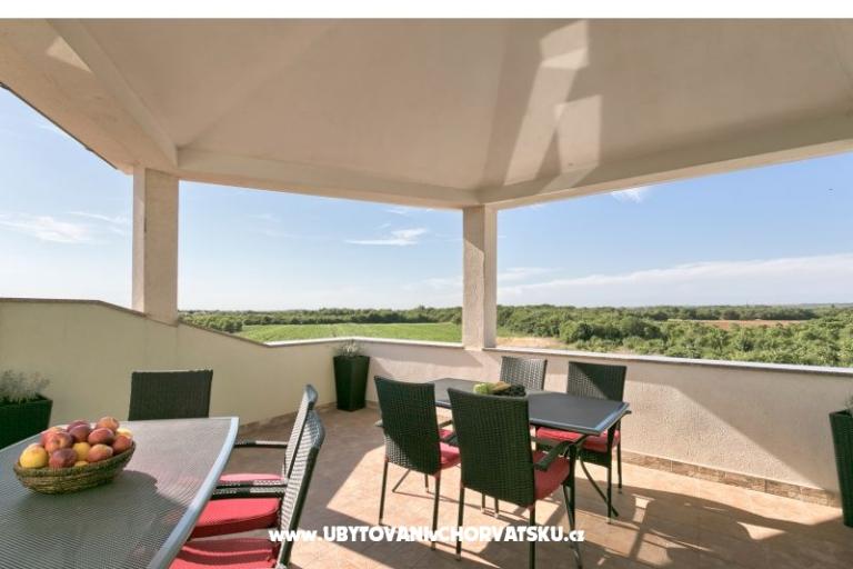 Apartmaji z bazenom Štinjan – foto 9