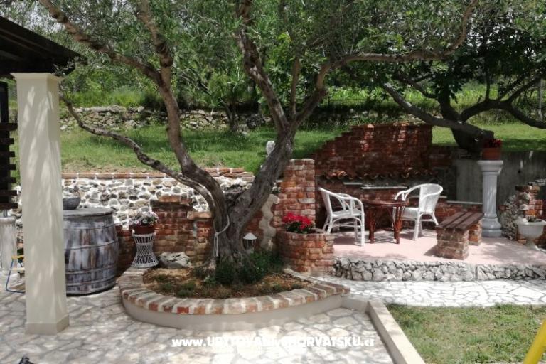 Apartmaji Matusan – foto 18
