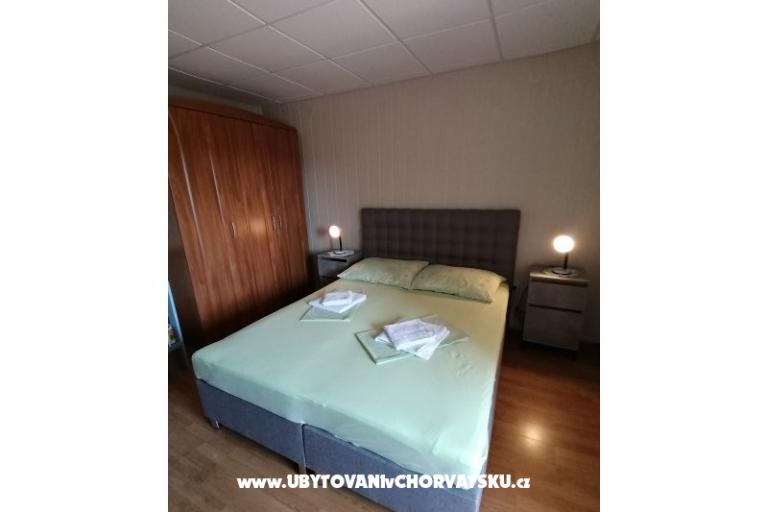 Apartmaji Sindi 1,2           APART – foto 30