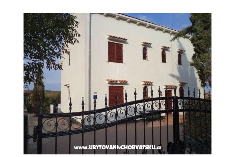 Apartmaji Villa Adriana – foto 12