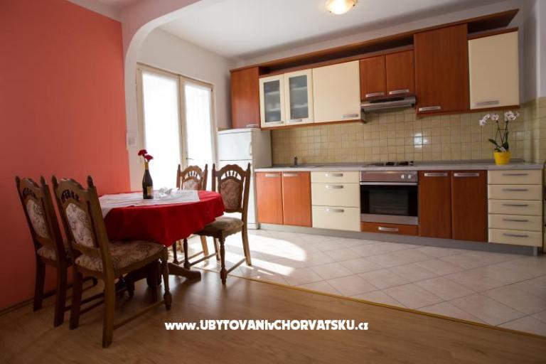 Apartmaji Zora – foto 3