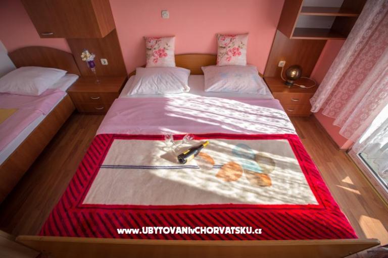 Apartmaji Zora – foto 7