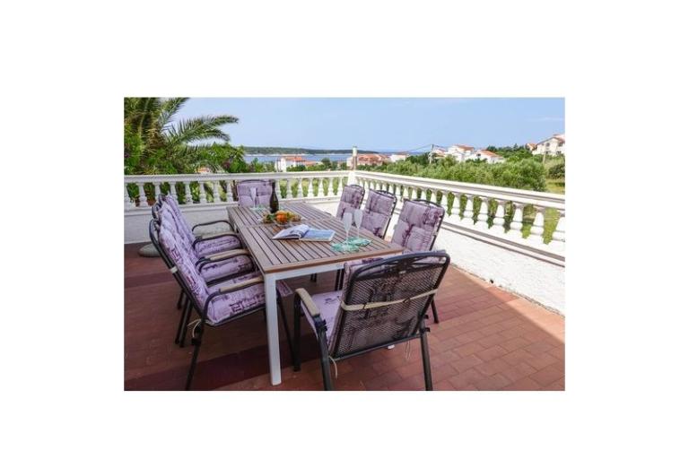 Apartmaji Anny z bazenom – foto 10