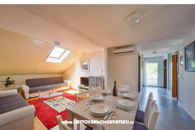 Apartmaji Anny z bazenom – foto 16