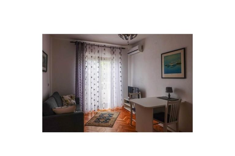 Apartmaji Anny z bazenom – foto 36