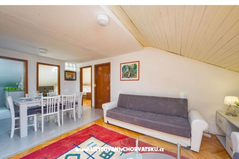 Apartmaji Anny z bazenom – foto 40