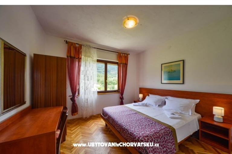 Apartmaji Anny z bazenom – foto 7