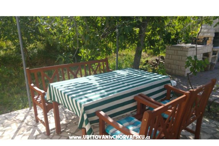 Apartmaji Dora – foto 15
