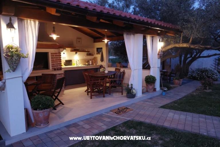Apartmaji- Villa Ilijic – foto 9
