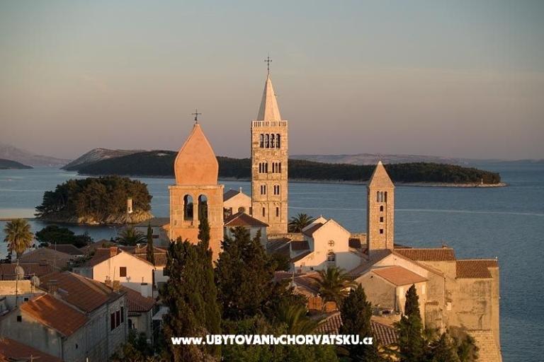 Apartmaji Villa Seka pool &amp; sauna – foto 16
